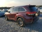 2017 Toyota Highlander SE