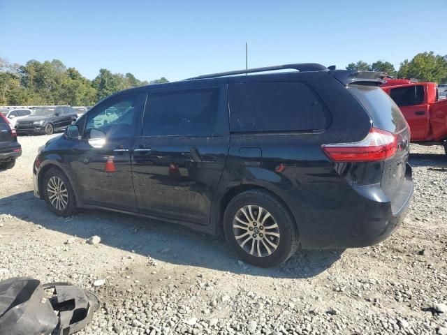 2018 Toyota Sienna XLE