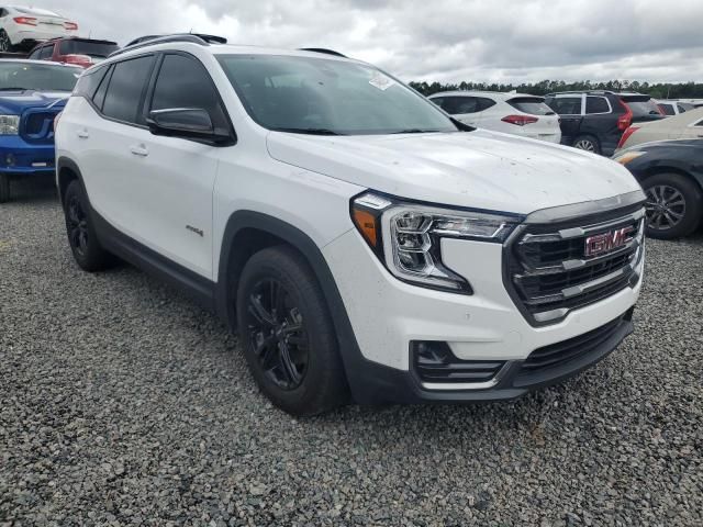 2022 GMC Terrain AT4