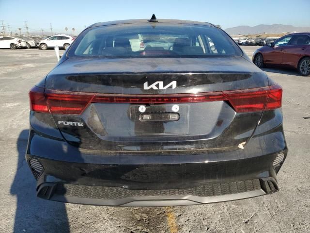 2023 KIA Forte LX