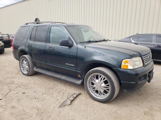 2004 Ford Explorer XLT