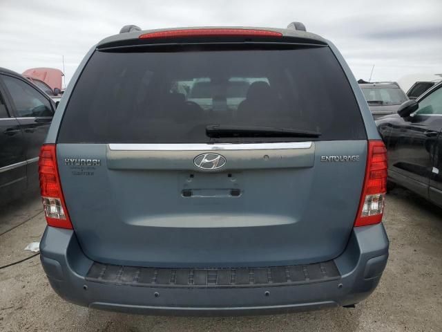 2008 Hyundai Entourage GLS