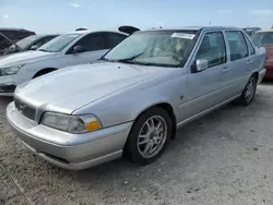 Flood-damaged cars for sale at auction: 2000 Volvo S70 GLT