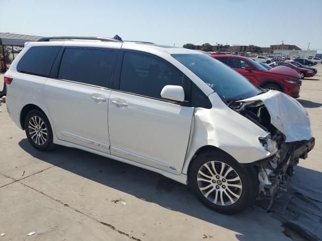 2019 Toyota Sienna XLE