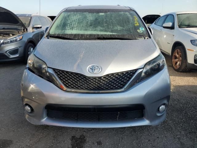 2013 Toyota Sienna Sport