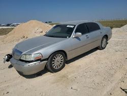 Salvage cars for sale at Taylor, TX auction: 2005 Lincoln Town Car Signature