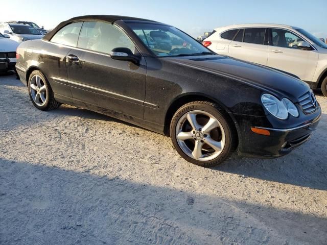 2005 Mercedes-Benz CLK 320