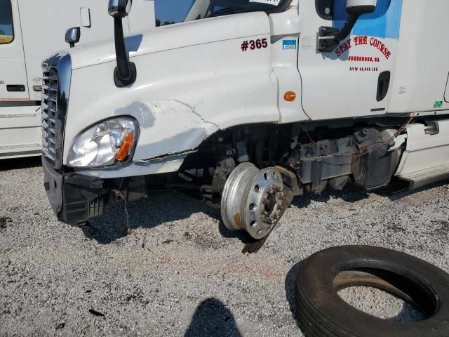 2012 Freightliner Cascadia 125