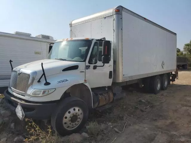 2009 International 4000 4400