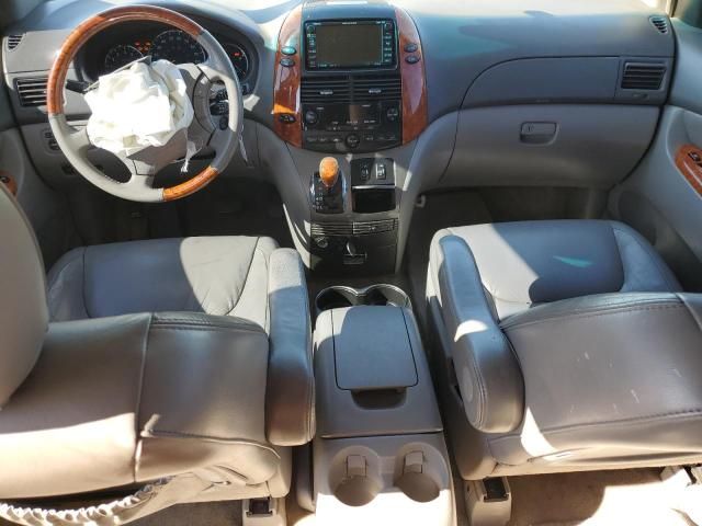 2008 Toyota Sienna XLE