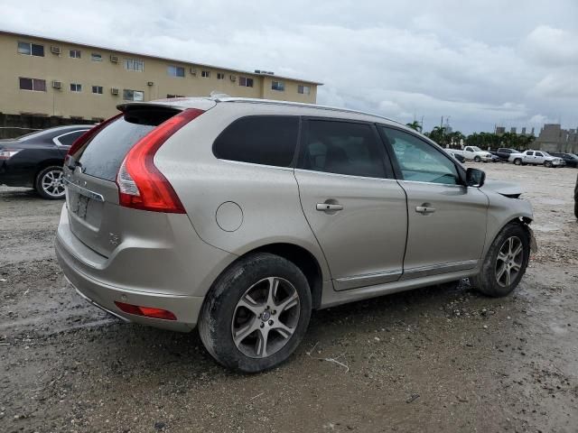 2015 Volvo XC60 T6 Platinum