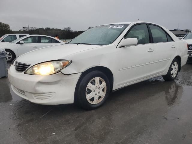 2005 Toyota Camry LE