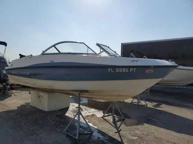 2013 Bayliner Boat