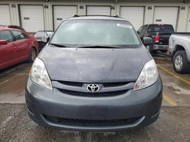 2010 Toyota Sienna CE