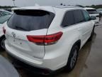 2017 Toyota Highlander SE