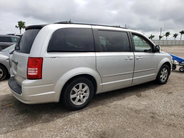 2010 Chrysler Town & Country Touring