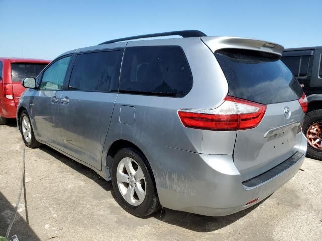 2015 Toyota Sienna LE