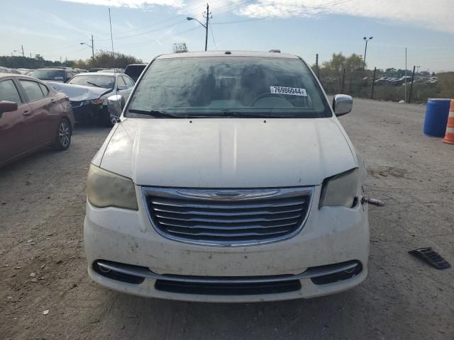 2011 Chrysler Town & Country Touring L