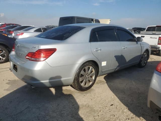 2005 Toyota Avalon XL