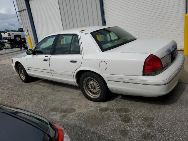 2001 Ford Crown Victoria LX