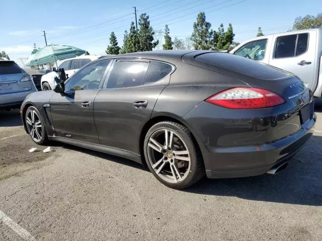 2012 Porsche Panamera 2