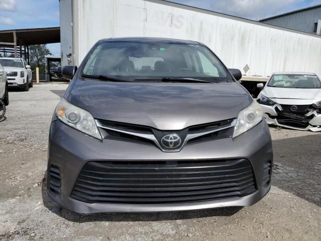 2020 Toyota Sienna LE