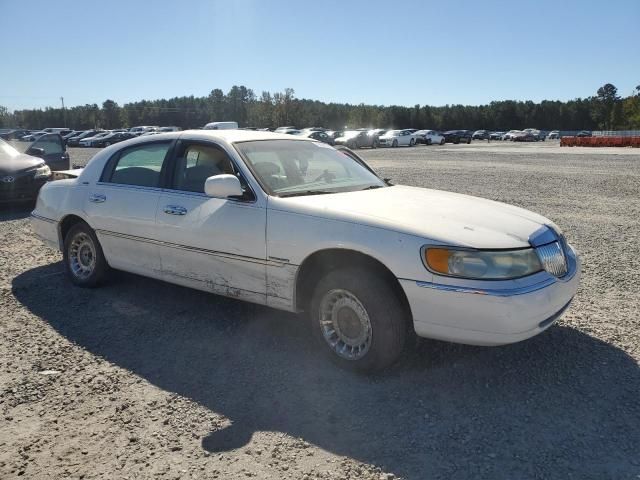 2002 Lincoln Town Car Executive