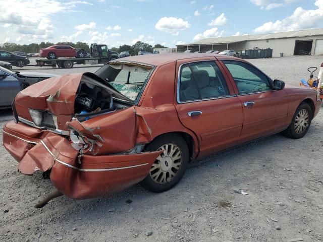 2004 Ford Crown Victoria LX