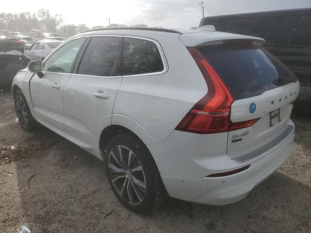 2022 Volvo XC60 B5 Momentum