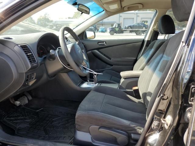 2010 Nissan Altima Base