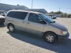 2000 Toyota Sienna LE