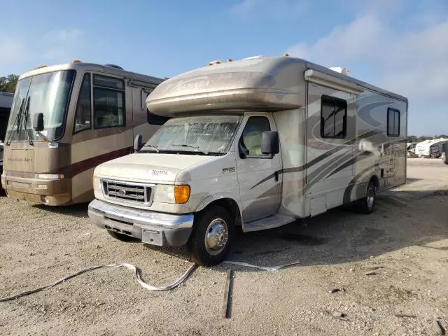 2008 Ford Econoline E450 Super Duty Cutaway Van