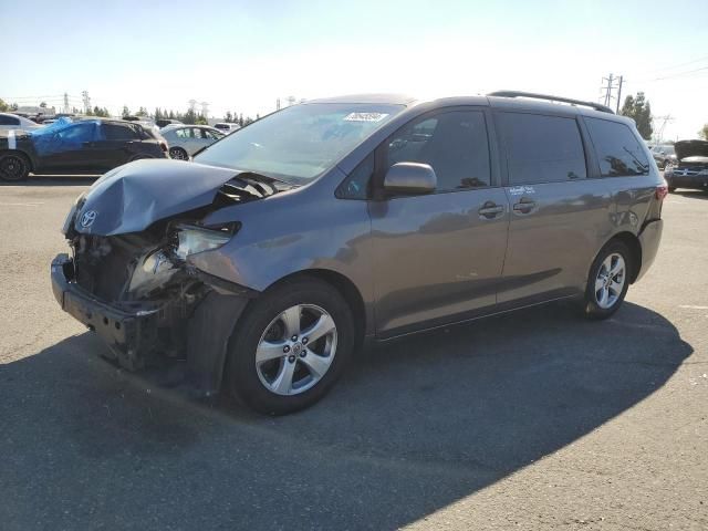 2015 Toyota Sienna LE