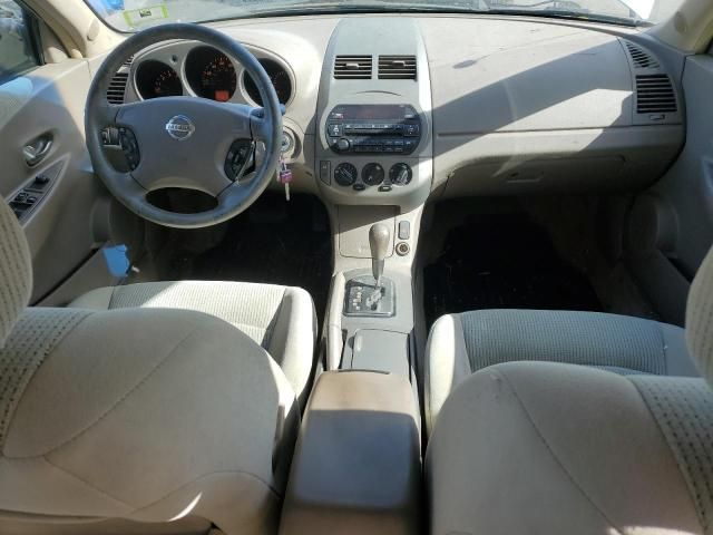 2002 Nissan Altima Base