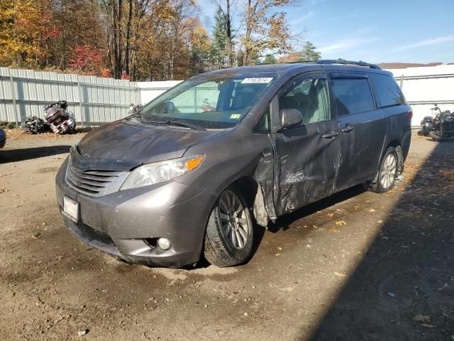 2016 Toyota Sienna XLE