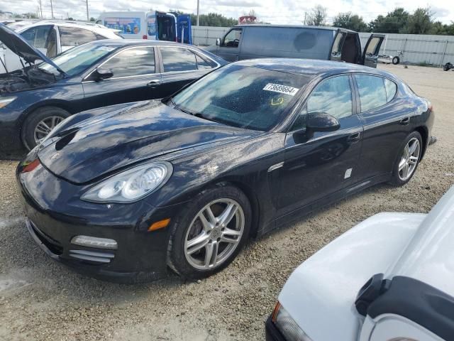 2012 Porsche Panamera 2