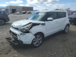 KIA Vehiculos salvage en venta: 2015 KIA Soul +