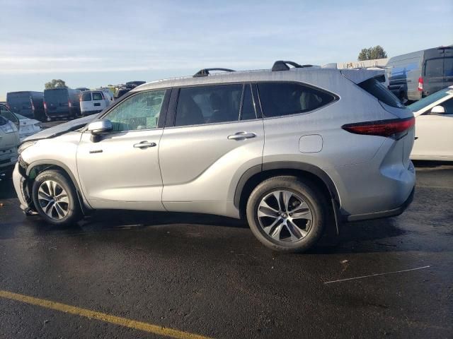 2021 Toyota Highlander Hybrid XLE