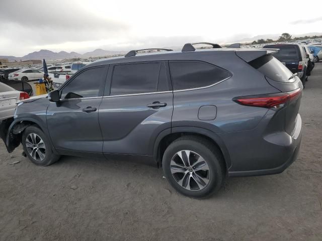 2023 Toyota Highlander Hybrid XLE