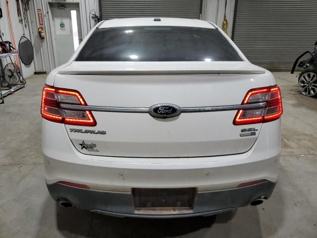 2015 Ford Taurus SEL