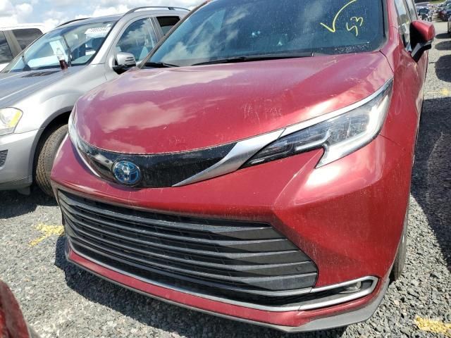 2021 Toyota Sienna Limited