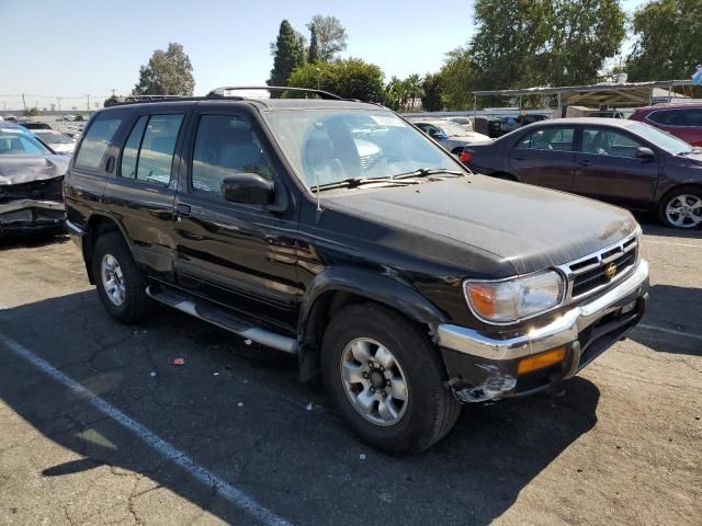 1999 Nissan Pathfinder XE