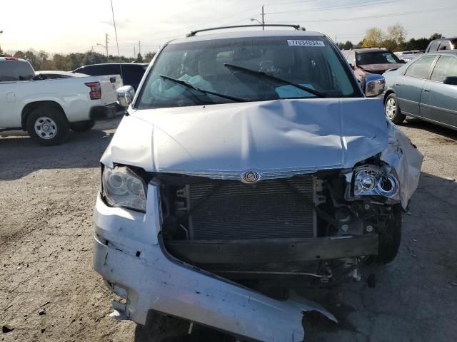 2008 Chrysler Town & Country Limited