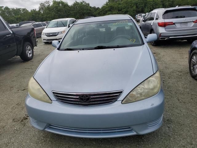 2005 Toyota Camry LE