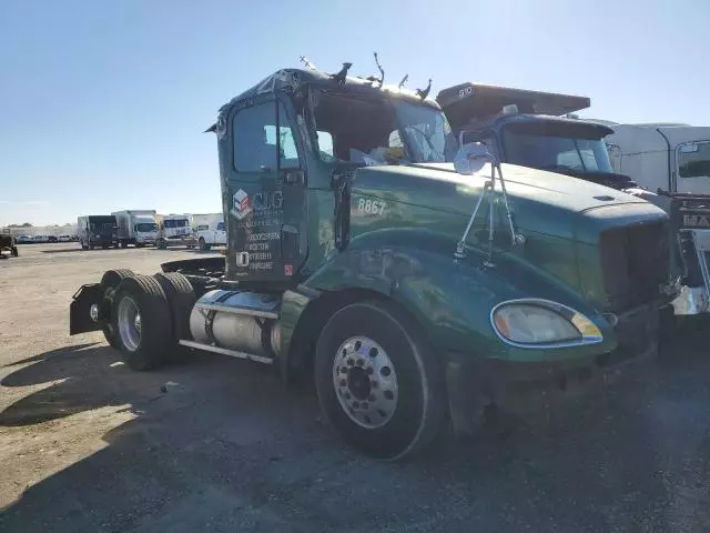 2004 Freightliner Conventional Columbia