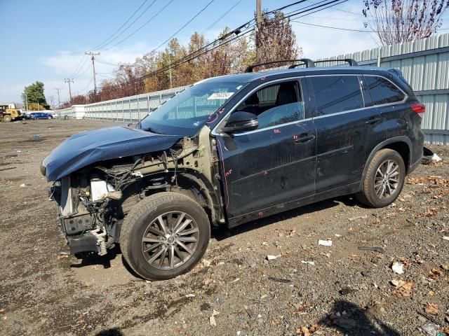 2018 Toyota Highlander SE