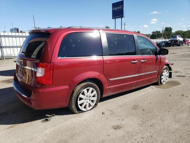 2015 Chrysler Town & Country Touring