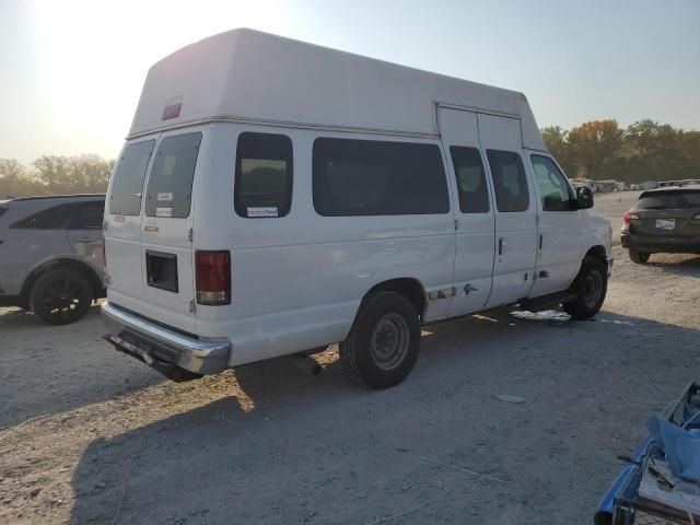 2011 Ford Econoline E350 Super Duty Wagon