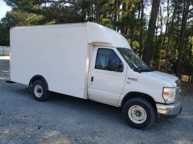 2016 Ford Econoline E350 Super Duty Cutaway Van