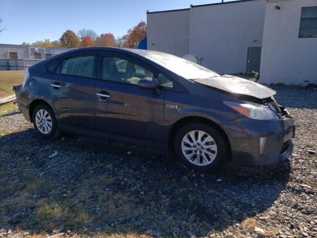 2014 Toyota Prius PLUG-IN